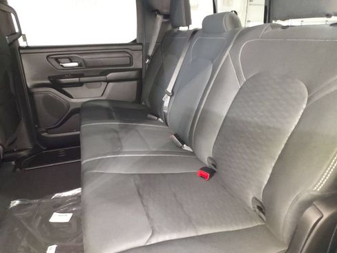 New 2026 RAM 1500 Express AWD/4WD image 27