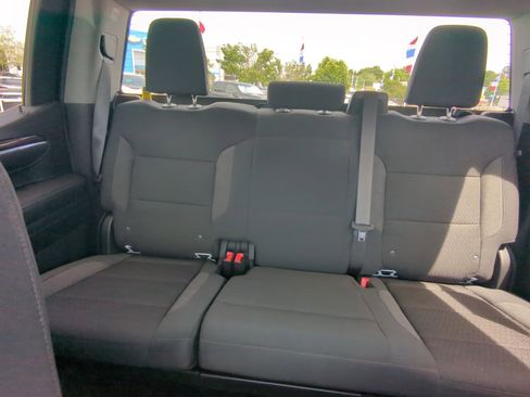 Used 2023 Chevrolet Silverado 1500 LT w/ Z71 Off-Road Package AWD/4WD image 22