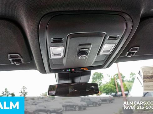 Used 2025 Chevrolet Tahoe LT AWD/4WD image 35