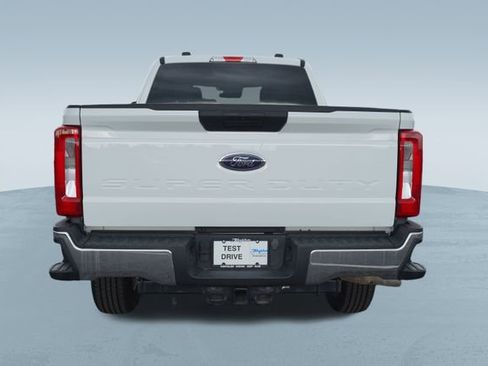 Used 2023 Ford F250 XLT w/ FX4 Off-Road Package image 8