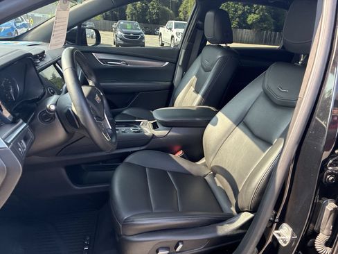 Certified 2024 Cadillac XT5 Luxury AWD/4WD image 19