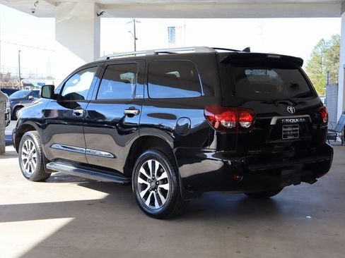 Used 2020 Toyota Sequoia Limited image 3
