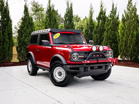 Used 2021 Ford Bronco 2-Door AWD/4WD image 2