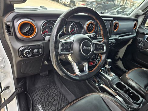 Used 2021 Jeep Gladiator Mojave AWD/4WD image 10