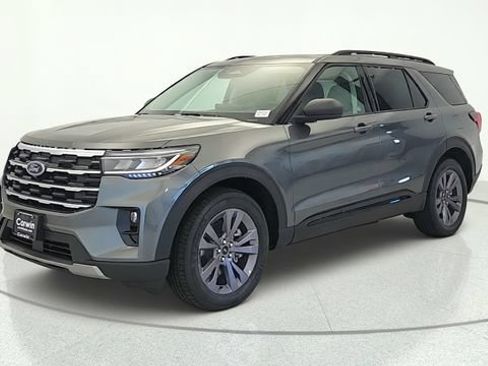 New 2026 Ford Explorer Active w/ Active Comfort Package AWD/4WD image 3