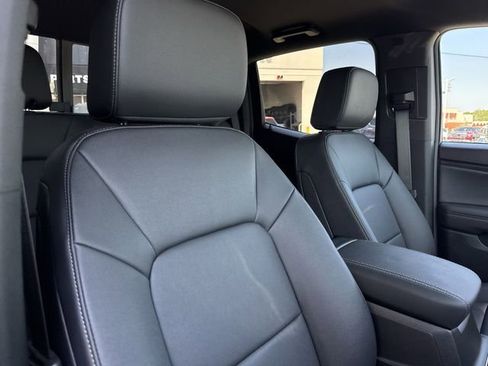 New 2026 GMC Canyon Elevation w/ Convenience Package image 24