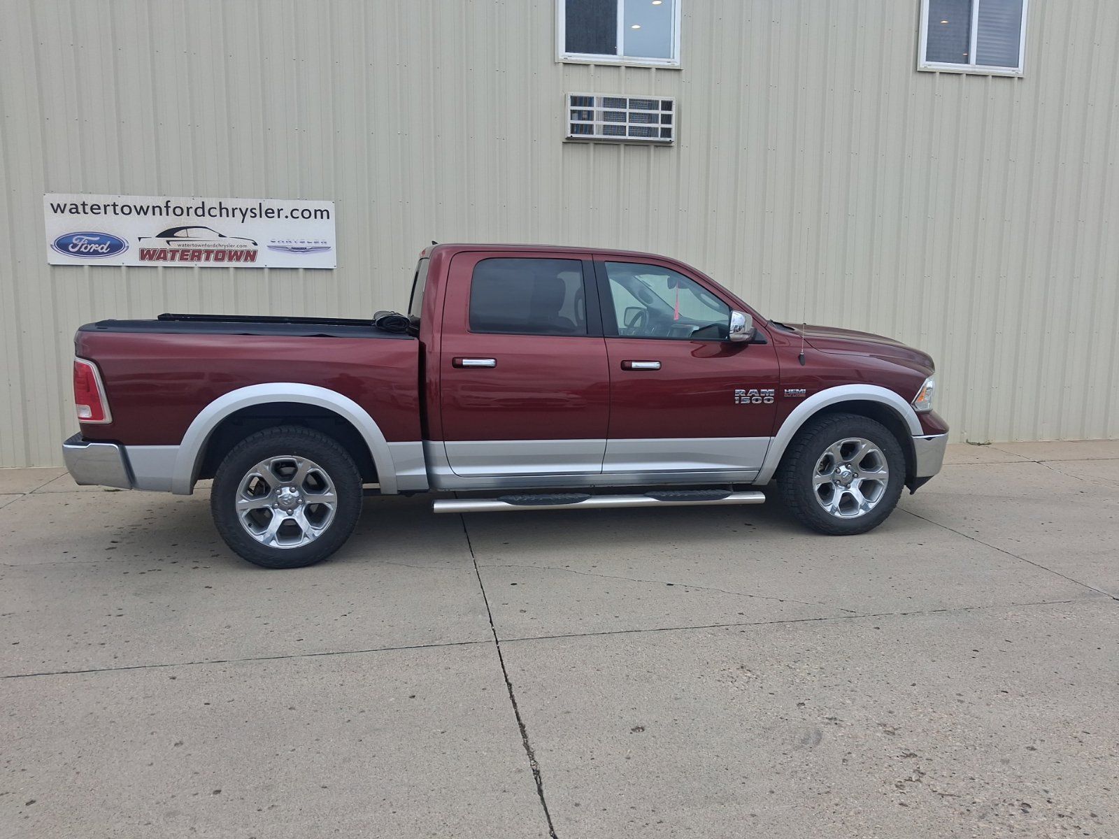 Used 2016 RAM 1500 Laramie w/ Convenience Group AWD/4WD image 1