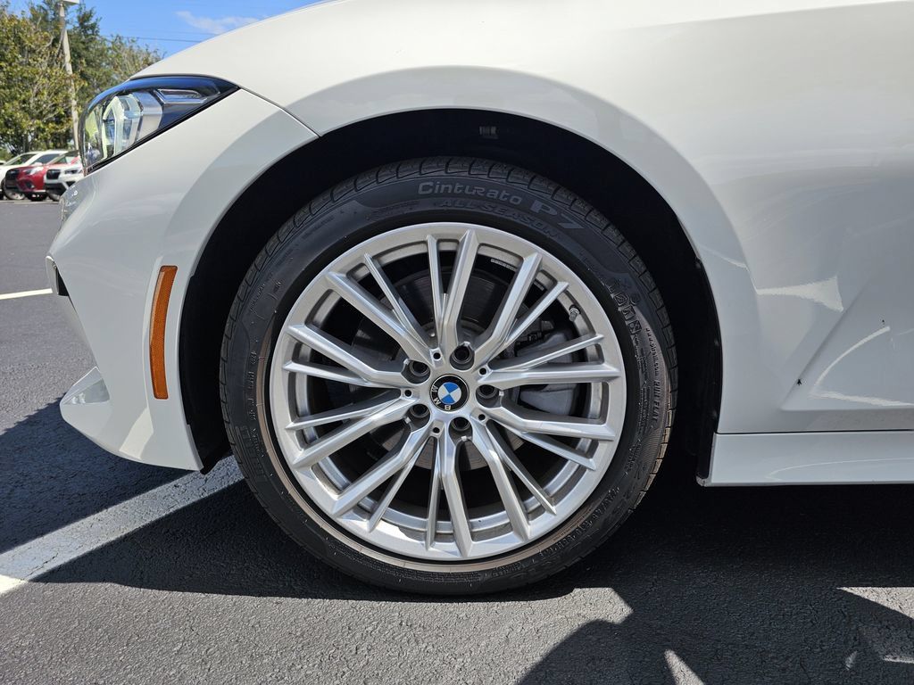 Used 2024 BMW 330i xDrive Sedan w/ Convenience Package AWD/4WD image 28