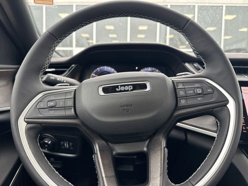 New 2026 Jeep Grand Cherokee Limited AWD/4WD image 21