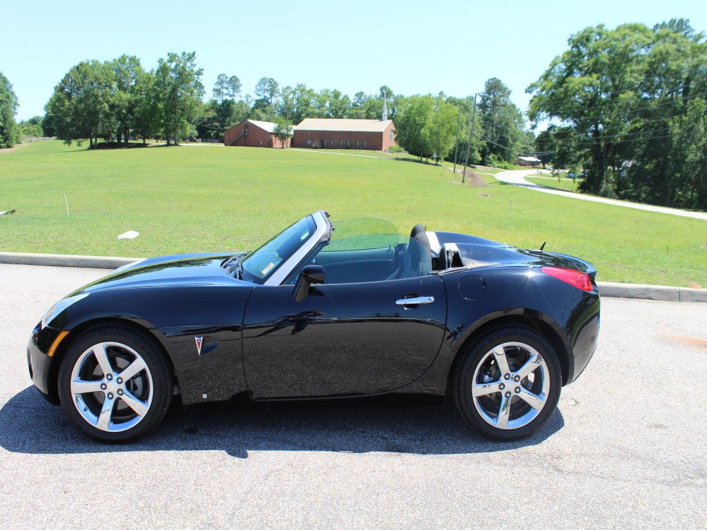 Used 2009 Pontiac Solstice Convertible w/ Preferred Package RWD image 7