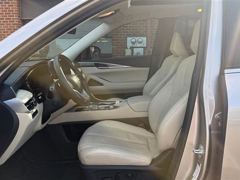 Used 2023 INFINITI QX60 Luxe FWD image 26