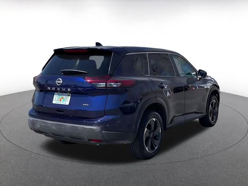 Used 2025 Nissan Rogue SV image 14
