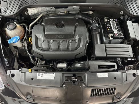 Used 2018 Volkswagen Beetle 2.0T Coast w/ Coast Lighting Package FWD image 34