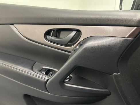 Certified 2022 Nissan Rogue Sport S AWD/4WD image 18