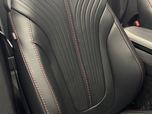 Used 2023 Aston Martin DB11 Volante image 63
