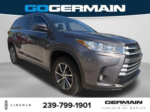 Used 2019 Toyota Highlander XLE image 9