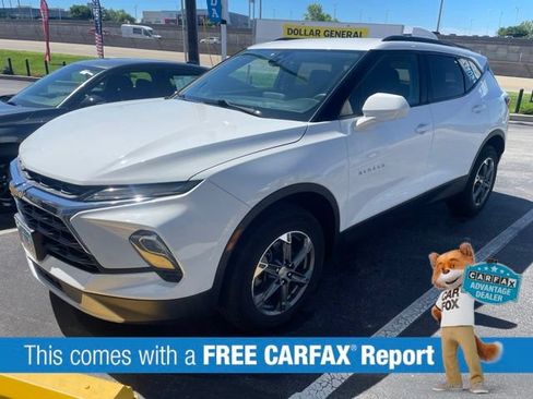 Used 2023 Chevrolet Blazer LT w/ Convenience Package FWD image 2