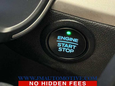 Used 2022 Ford Escape SE w/ Cold Weather Package image 39