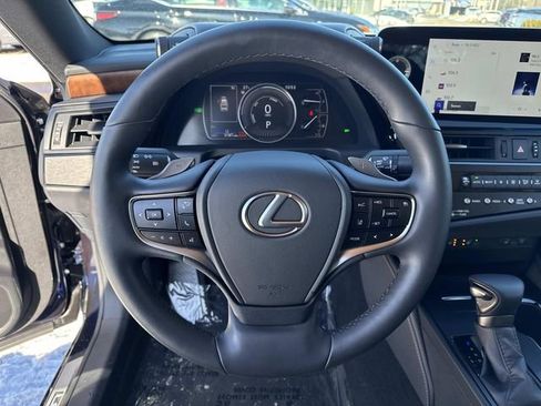 Certified 2025 Lexus ES 300h 300h w/ Premium Package image 27