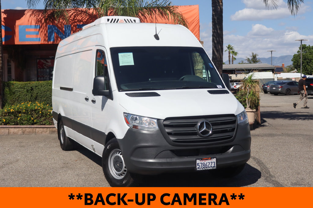 Used 2022 Mercedes-Benz Sprinter 2500 image 2