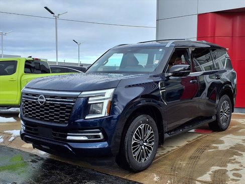 New 2026 Nissan Armada SL w/ Captain's Chari Seat Package image 3