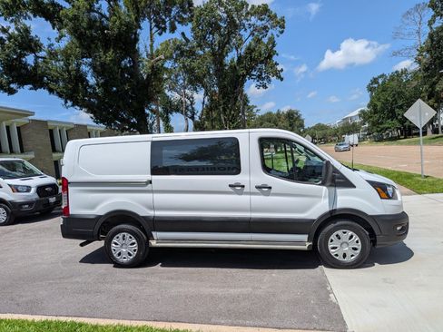 Used 2024 Ford Transit 250 Low Roof w/ Exterior Upgrade Package RWD image 4