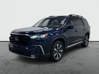Used 2025 Honda Pilot Elite