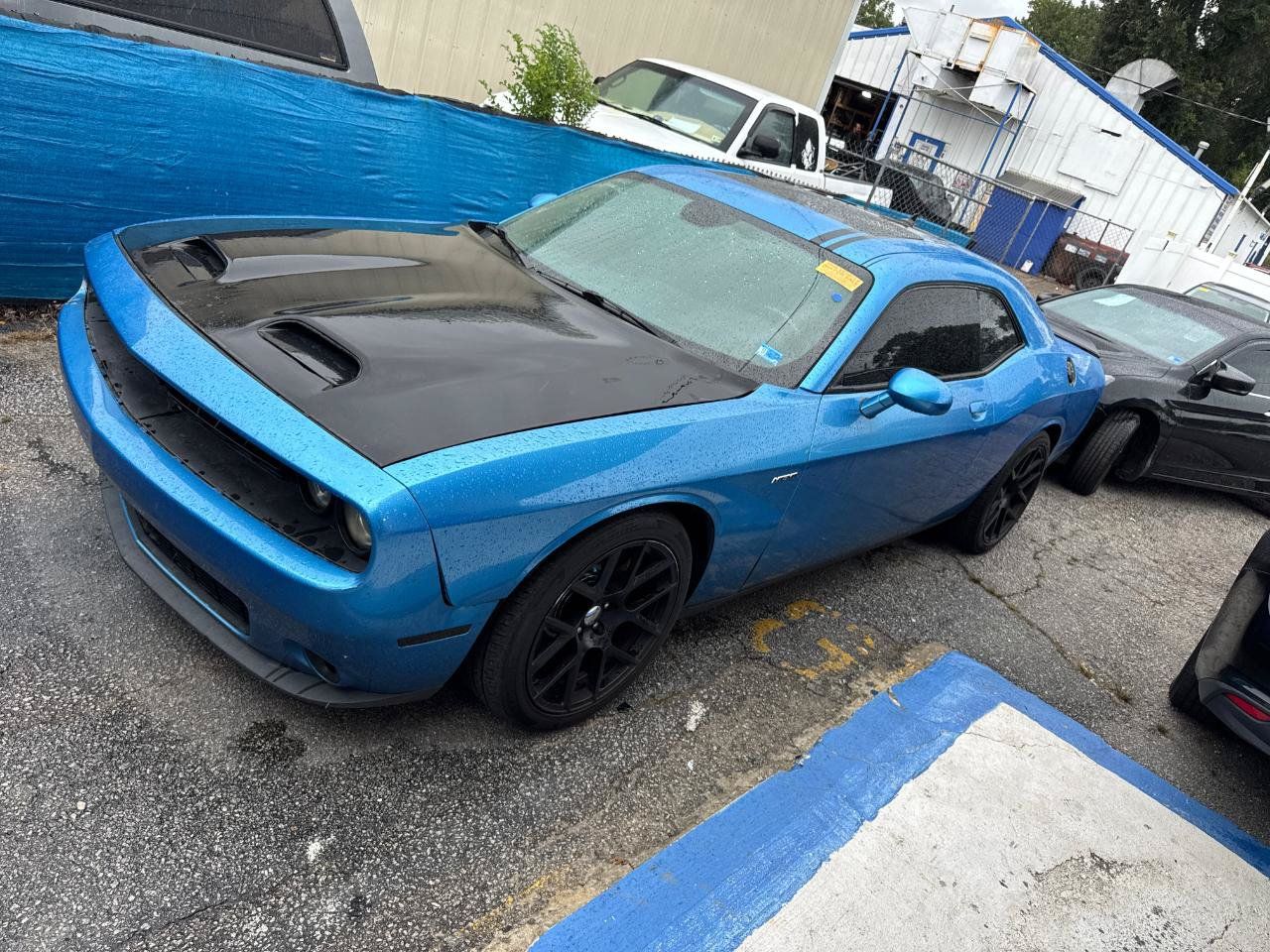 Used 2015 Dodge Challenger R/T Plus RWD image 2