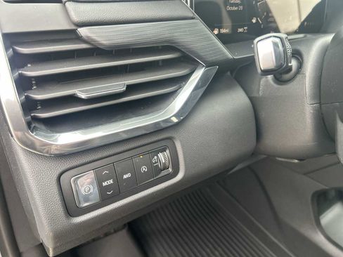 New 2026 GMC Acadia Elevation w/ Elevation Premium Package image 17