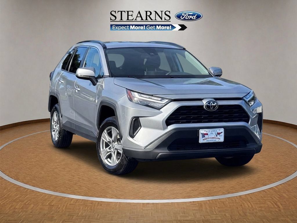 Used 2024 Toyota RAV4 XLE FWD image 1