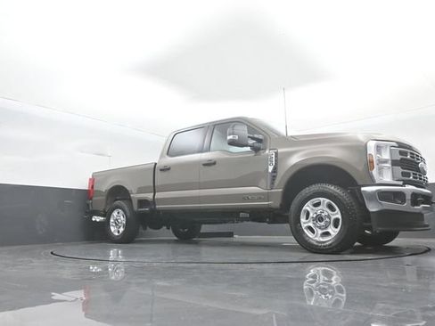 New 2026 Ford F250 XLT w/ FX4 Off-Road Package AWD/4WD image 31
