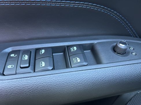 New 2026 Jeep Compass Latitude AWD/4WD image 11