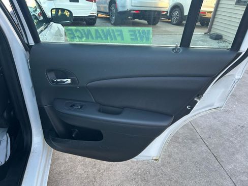 Used 2014 Chrysler 200 Touring image 15