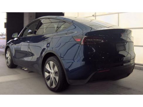 Used 2022 Tesla Model Y Long Range AWD/4WD image 4