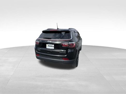 Used 2022 Jeep Compass Limited AWD/4WD image 10