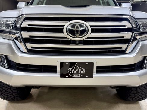 Used 2016 Toyota Land Cruiser AWD/4WD image 19