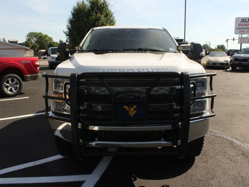Used 2020 Ford F250 XLT w/ FX4 Off-Road Package AWD/4WD image 11