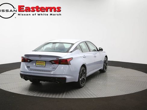 Used 2023 Nissan Altima 2.5 SR AWD/4WD image 40