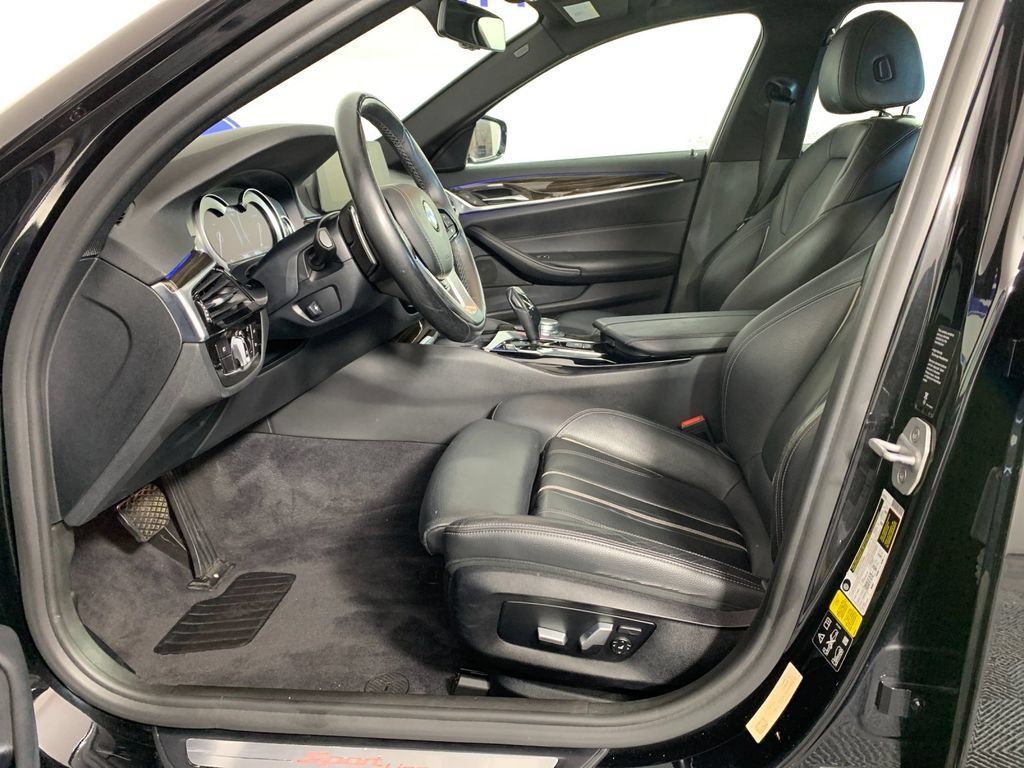 Used 2018 BMW 530i xDrive AWD/4WD image 15