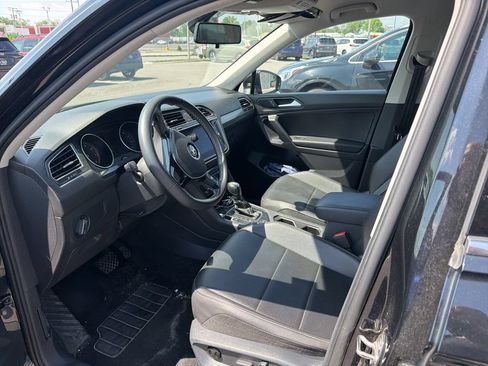 Used 2021 Volkswagen Tiguan SE AWD/4WD image 6