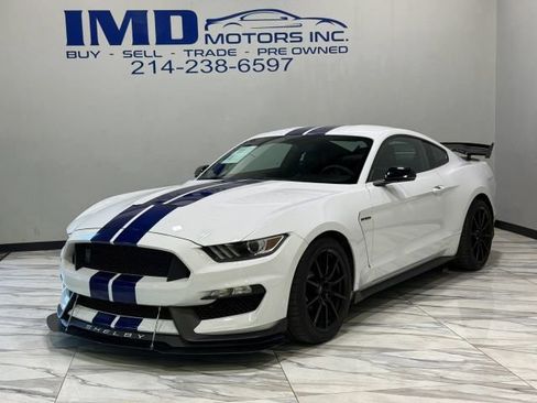 Used 2016 Ford Mustang Shelby GT350 w/ Technology Package RWD image 1