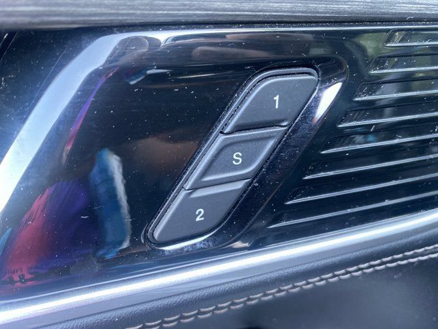 Used 2024 Jeep Wagoneer Series II w/ Flexible Seating Group RWD image 22