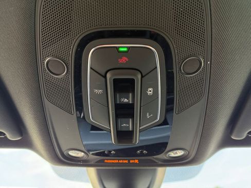 Used 2022 Audi SQ5 Premium Plus w/ Premium Plus Package image 19