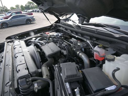 Used 2025 GMC Sierra 2500 AT4X AWD/4WD image 17