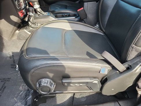 Used 2024 Jeep Gladiator Sport image 26