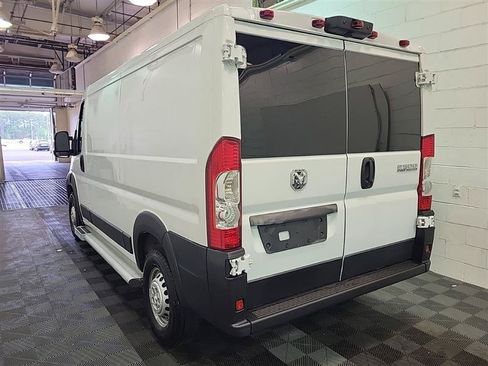 Used 2025 RAM ProMaster 2500 w/ U-Haul Equipment Group FWD image 9