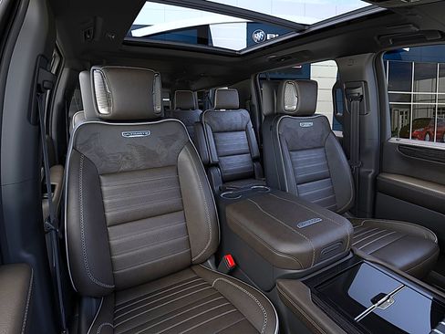 New 2026 GMC Yukon XL Denali Ultimate AWD/4WD image 16
