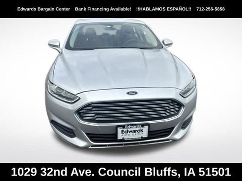 Used 2014 Ford Fusion SE FWD image 2