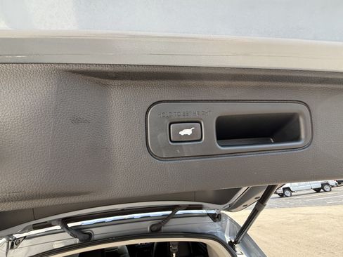 Used 2024 Honda Pilot Elite image 26