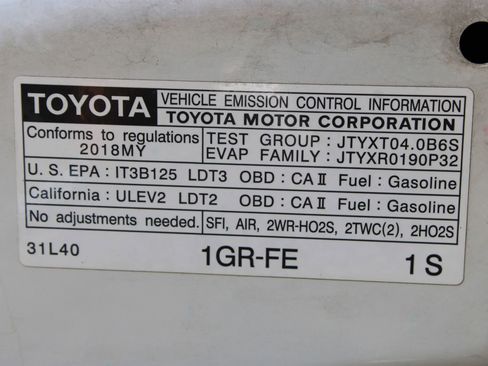 Used 2018 Toyota 4Runner SR5 Premium AWD/4WD image 39
